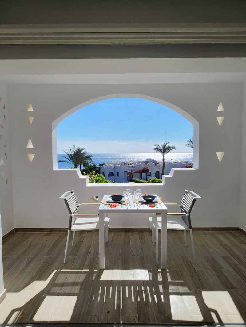 MDS Coral Bay Pearl Sea Wiev Resort